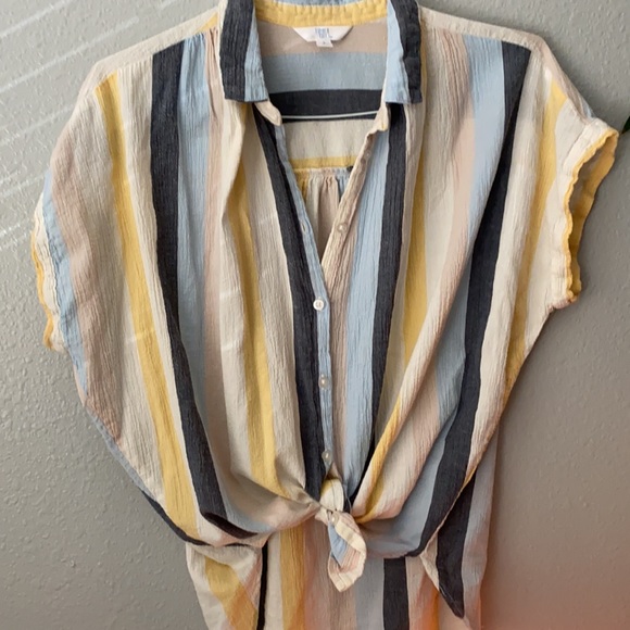 Time and Tru striped button down relaxed shirt. - Picture 5 of 5